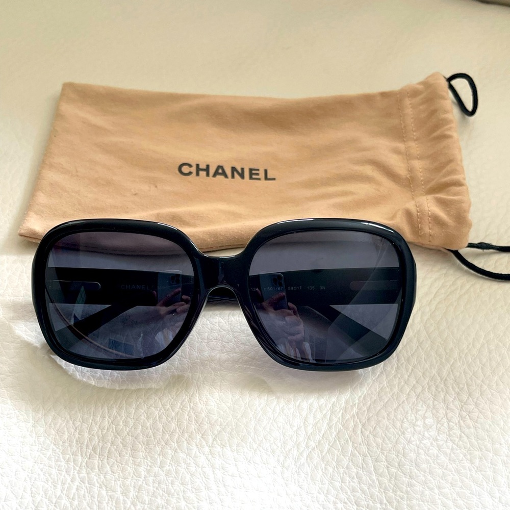 CHANEL Sunglasses
